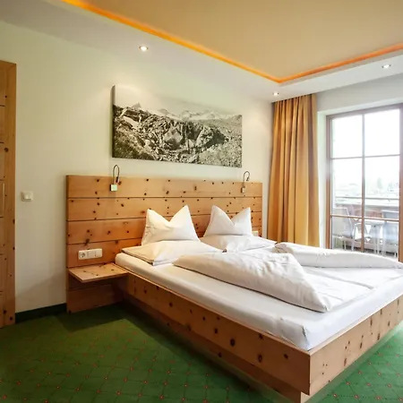 Hotel Naturresort Senningerhof 4*